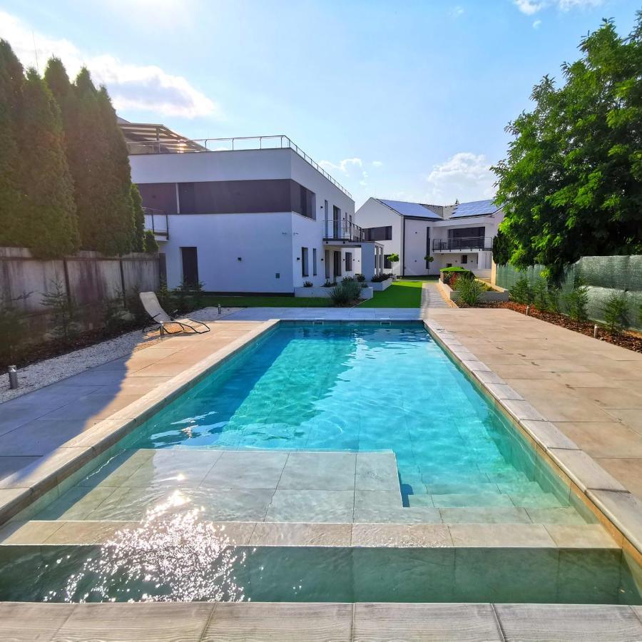 LaVida Deluxe villa Hajdúszoboszló Hajduszoboszlo Exterior foto